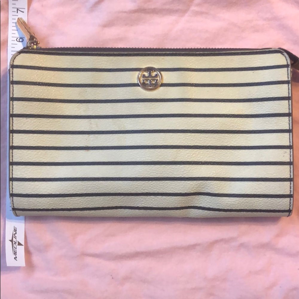 Authentic Tory Burch zip clutch/wallet cream/navy